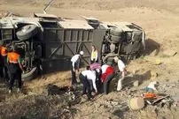 (ویدئو +16) واژگونی دلخراش مینی‌بوس در مسیر تبریز - ورزقان