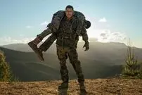 تصاویر| ۸ فیلم برتر سرویس‌های استریمینگ در سال ۲۰۲۶؛ از War Machine تا Pretty Lethal