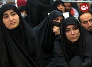 عکس؛ سفر به تاریخ؛ «زینب و نرجس، دختران سردار سلیمانی» در آغوش پدر؛ دهۀ 1390