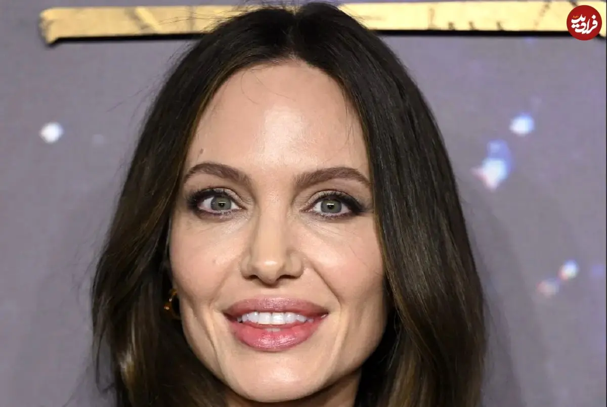 عکس| سفر در زمان؛ «آنجلینا جولی» در مراسم افتتاحیه فیلم «بازی با قلب» در لس‌آنجلس؛ سال 1376