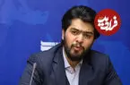 عکس| سفر به گذشته؛ همسر دوم و پسر دوم ایرج قادری در کنار مزارش؛ سال 1401