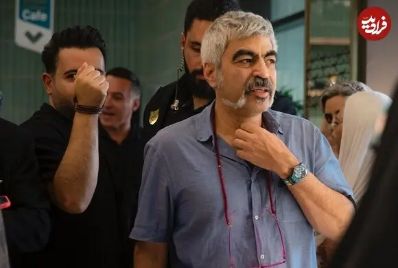 عکس| سفر زمان؛ «سروش صحت» در جوانی و در کنار همسر و پسرش؛ اواسط دهه 80