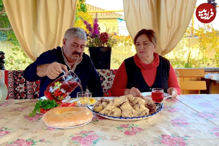 ببینید، غذای روستایی در گرجستان؛ پخت مرغ و غذای سنتی «دزیر‌دزا» (Dzyrdza) 
