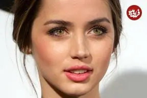 عکس| سفر در زمان؛ «آنا د آرماس 24 ساله» در مراسم اهدای جوایز «شانگای» در مادرید؛ سال 1391