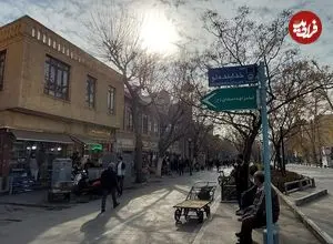 عکس| سفر به ایران قدیم؛ «یک صرافی در خیابان خاکی ناصرخسرو» 140 سال قبل