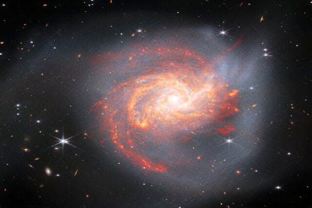 عکس «جیمز وب» از اثر برخورد غول‌های کهکشانی!