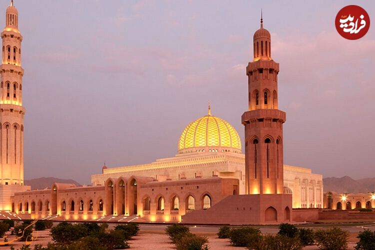 ببینید؛ سقف این مسجد ایرانی در عمان تا نهایت آبروداری می‌کند