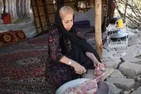 (ویدئو) پخت نان ساجی و آبگوشت بره محلی توسط سه بانوی عشایر کردستانی