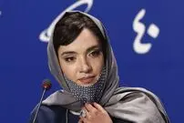 عکس| سفر زمان؛ «میترا حجار» با لباس نظامی در «مختلف‌الاضلاع»؛ سال 98