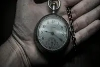 (عکس) این زن نوعی ساعت بود! 