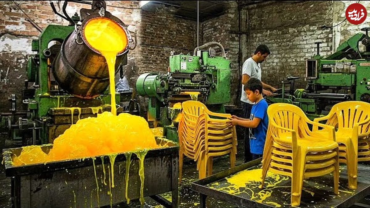 ببینید؛ مراحل تولید صندلی با بازیافت ضایعات پلاستیکی در پاکستان