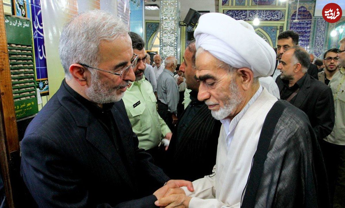 عکس؛ سفر در زمان؛ سردار رادان در مراسم ختم پدر همسر سردار مومنی وزیر کشور؛ سال ۹۵