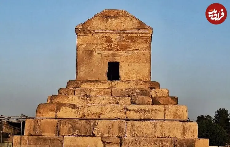 عکس| سفر به تاریخ؛ نمایی از «آرمگاه کوروش کبیر» در سال 1304 شمسی