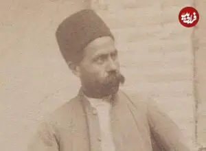 عکس| سفر زمان؛ ژست مرد قاجاری در کنار دو دختر نوجوانش؛ 145 سال قبل
