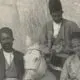 عکس| سفر زمان؛ عکس یادگاری «مردان و کودکان شیرازی» در دوران ناصرالدین شاه