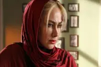 عکس| سفر زمان؛ تیپ و چهرۀ «آناهیتا نعمتی» در مراسم اکران «متولد 65»؛ سال 94