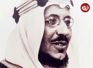 عکس| سفر در زمان؛ «ملک سعود پادشاه عربستان» در حال بازدید از کاخ عابدین مصر؛ سال 1316