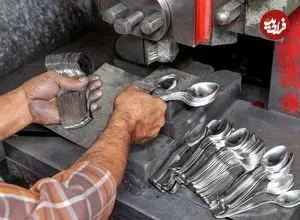 ببینید؛ مراحل تولید قاشق استیل ضدزنگ در کارگاهی در پاکستان