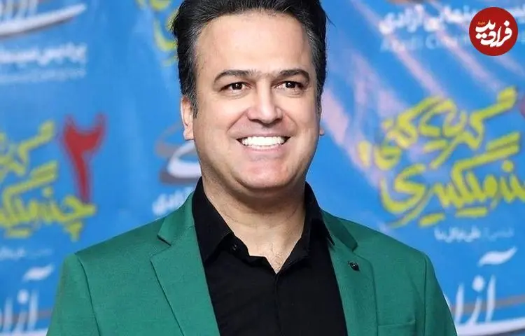 ببینید؛ لحظه احساسی بوسه حامد آهنگی بر دست مادرش در کنسرت