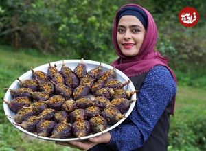 ببینید؛ غذای روستایی در ایران؛ تهیه ترشی بادمجان شکم پر با سبزیجات معطر