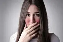 چرا وقتی خجالت می‌کشیم صورتمان سرخ می‌شود؟