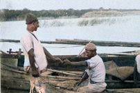 تصاویر؛ سفر به عصر قاجار؛ از «ماهیگیرهای مرداب انزلی» تا «قلعۀ ساسانی که به خاطر گنج ویران شد»