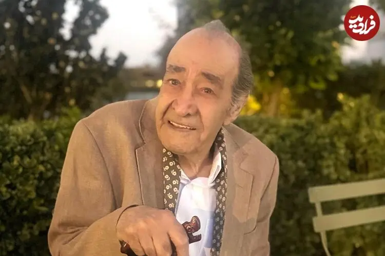 عکس| سفر زمان؛ ایرج خواجه امیری در کنار پسر بزرگ اش همایون؛ دهه 40