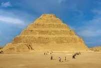 آیا مصریان باستان برای ساخت هرم جوزر از آسانسور آبی استفاده کردند؟