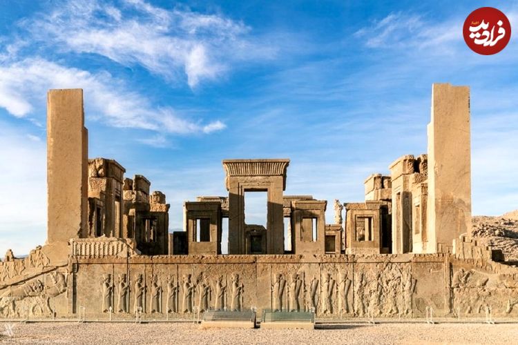 از کِی و چه کسانی نام «تخت جمشید» را انتخاب کردند؟