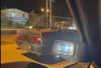 ( عکس) ابتکار جالب و خنده‌دار یک هموطن روی خودرو ۴۰۵