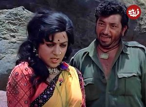 عکس| سفر در زمان؛ «بسنتی فیلم شعله» در یک نمایشگاه نقاشی در دهلی نو؛ سال 1385