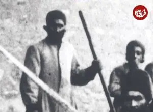 عکس| سفر زمان؛ آشپزهای دربار در حال هم زدن دیگ‌های آش در شهرستانک؛ 133 سال قبل