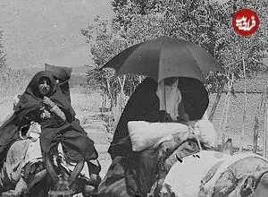 عکس| سفر زمان؛ الاغ‌سواری در یکی از جاده‌های اطراف تهران در دوران قاجار