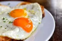 کره یا روغن؛ بهترین روش برای پخت تخم‌مرغ کدام است؟ 