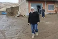(ویدئو) غافلگیر شدن زن آلمانی از مهمان نوازی مردم مهاباد بعد از خراب شدن ماشینش