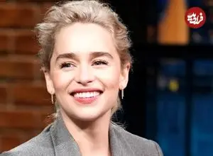 عکس| سفر در زمان؛ «امیلیا کلارک» در یک مراسم سینمایی در نیویورک؛ سال 1392