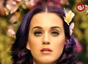 عکس| سفر در زمان؛ «کیتی پری 21 ساله» در نمایشگاه میک راک زنده در لس‌آنجلس»؛ سال 1384