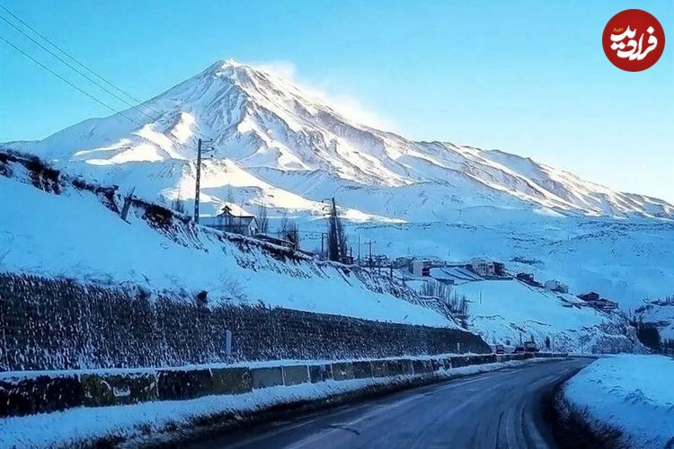ببینید؛ بارش برف در قله دماوند در میانه تابستان