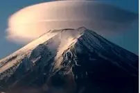 ببینید| تشکیل ابر عدسی‌شکل بر فراز کوه فوجی