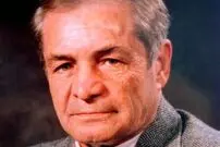 عکس| سفر زمان؛ بیک ایمانوردی و بوتیمار در نمایی از فیلم عصیان؛ سال 45