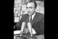 سفر در زمان؛ یادداشت‌های علم، پنجشنبه ۱۱ آبان ۱۳۵۱: عملیات «قشنگ» ۱۵۰ نفر از کماندو‌های ایران در مسقط