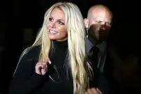 بریتنی اسپیرز می‌گوید با این خانواده‌اش «شانس آورده که زنده است»