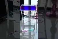 (ویدئو) نسل جدید و شگفت انگیز ساعت شنی؛ روغن دو رنگ به جای شن!