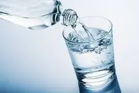 چگونه با نوشیدن آب، سوخت‌وساز بدن را افزایش دهیم؟