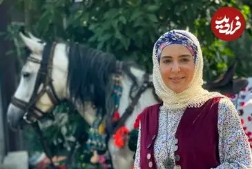 عکس| سفر در زمان؛ «نجمه» سریال سوجان در حاشیه یک مراسم گیلانی؛ سال 1401