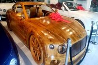 تصاویر؛ خودروی چوبی، گران‌تر از مرسدس بنز و بی‌ام‌و!