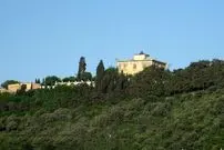 تعرض به یک مجموعه تاریخی در مازندران