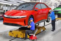 ببینید؛ نگاهی به مراحل تولید خودروهای برقی پیشرفته لوسید در آمریکا
