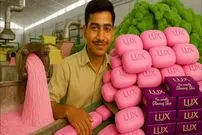 ببینید| مراحل دیدنی تولید صابون به روش سنتی در پاکستان