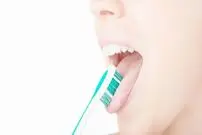 چرا بوی بد دهان خودمان را تشخیص نمی‌دهیم؟ توضیح دانشمندان درباره یک پدیده جالب